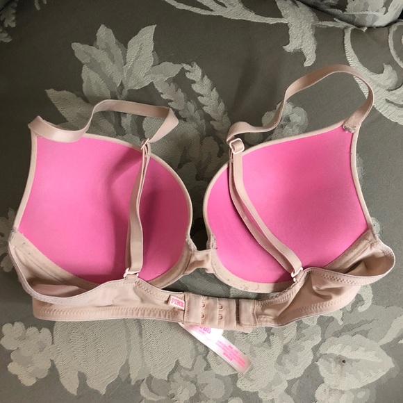 VICTORIA's SECRET PUSH UP BRA - Picture 2 of 4